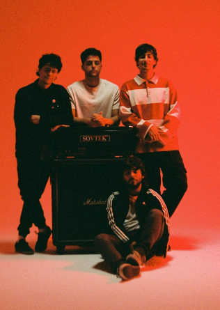 MEMOCRACIA + Saludar y Marchar en Oviedo